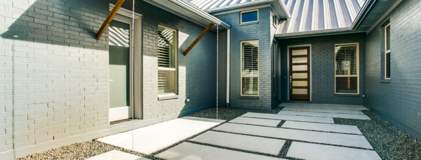 Highland Oaks Court Yard Entrance | Sterling Brook Custom Homes | DFW Custom Home Builder