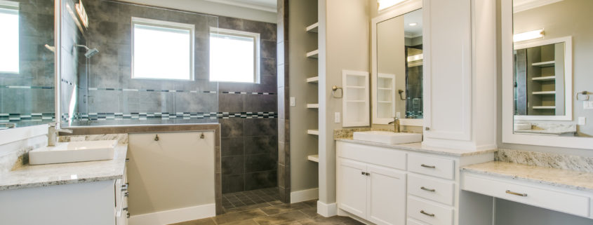 Highland Oaks Master Bathroom | Sterling Brook Custom Homes | DFW Custom Home Builder