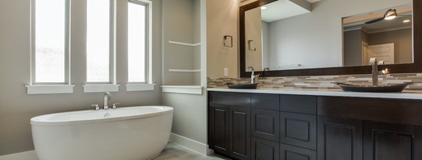 Highland Oaks W Master Bathroom | Sterling Brook Custom Homes | DFW Custom Home Builder